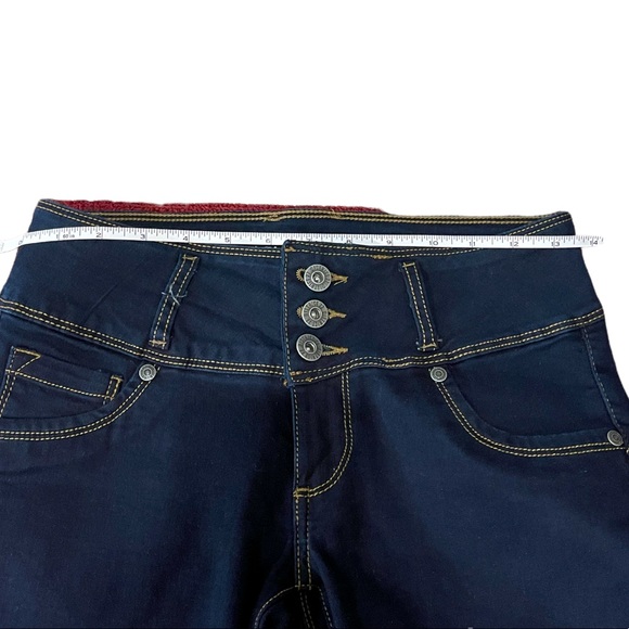 Padded Denim Capri Size 5 - Picture 5 of 8